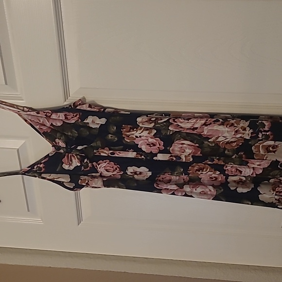 Venus Summer Maxi dress med size. - Picture 3 of 4